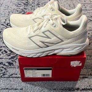 New Balance Fresh Foam X 860v14 size 10.5 women’s